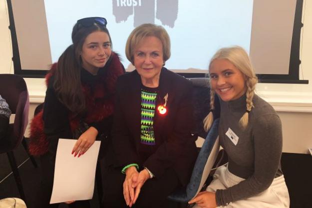 Students Meet Holocaust Survivor