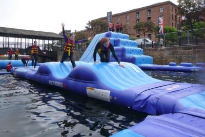 Students Splash Out At Aquatic Centre!